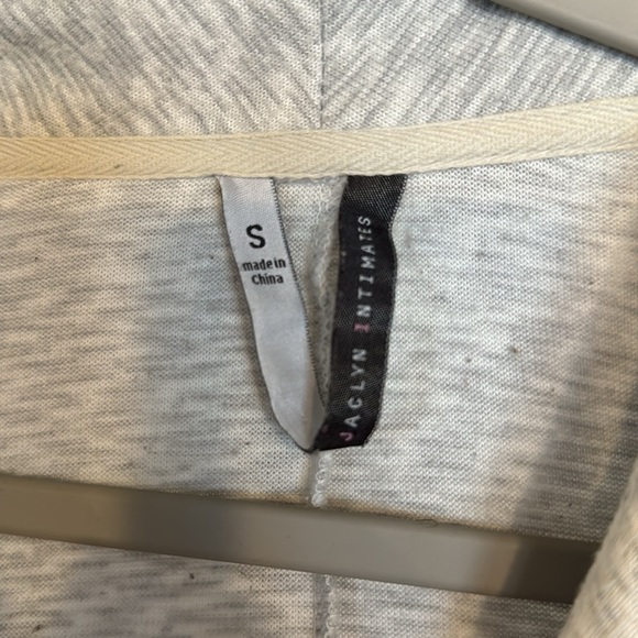 Jaclyn Intimates Robe Small - Picture 2 of 7